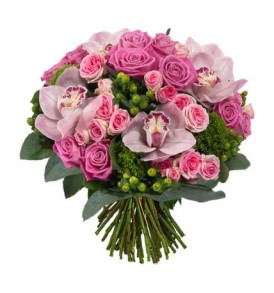 bouquet-di-rose-rosa-bacche-verdi-e-orchidee-rosa